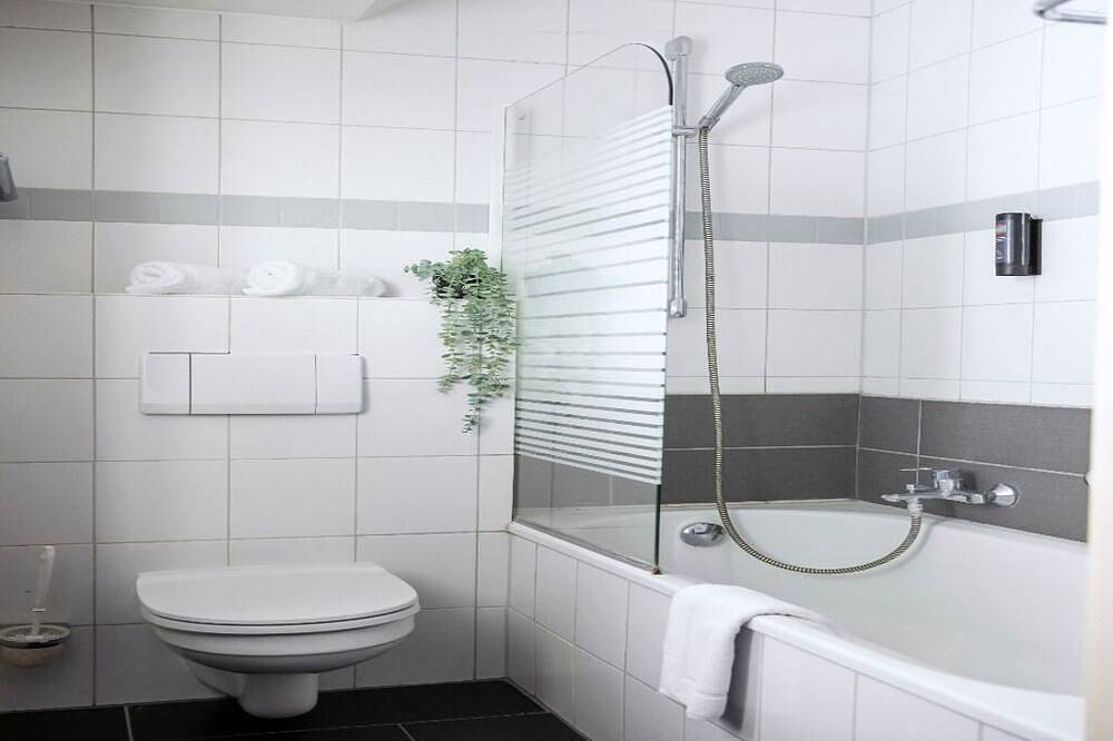 Centrally Located Room Ideal for Exploring Heppenheim - Ideal for Weekend Escape in Heppenheim, Bergstraße