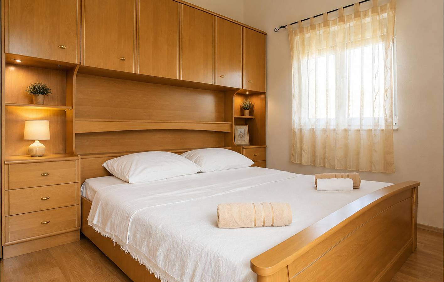 Entire holiday apartment, Cozy 90m² Apartment with Pool & Terrace, 500m from Kakma City Center in Općina Polača, Zadar
