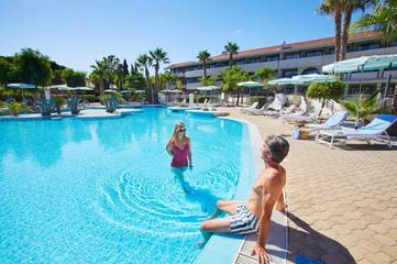 Hôtel pour 4 personnes, avec jardin ainsi que sauna et piscine dans Buonfornello