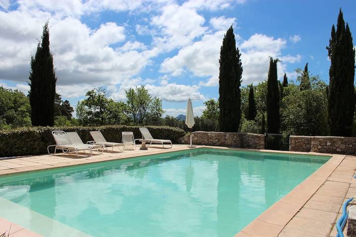 Agriturismo pour 8 personnes, avec jacuzzi et jardin