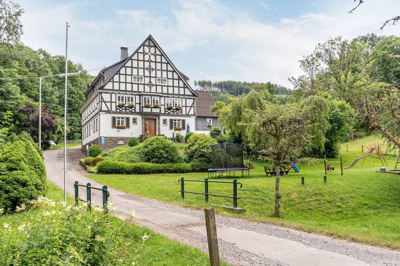 Zimmer „Doppelzimmer 2“ mit Gemeinschaftsterrasse, Garten und Wlan in Kirchhundem, Sauerland