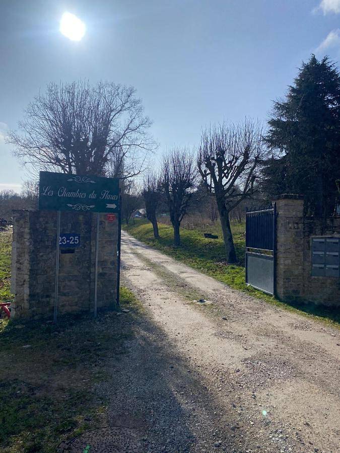 Gîte pour 3 personnes, avec jardin à Hargeville