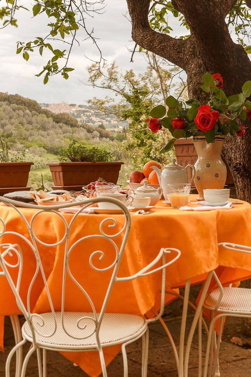 Double Room with Private Bathroom in Bibbona, Costa degli Etruschi