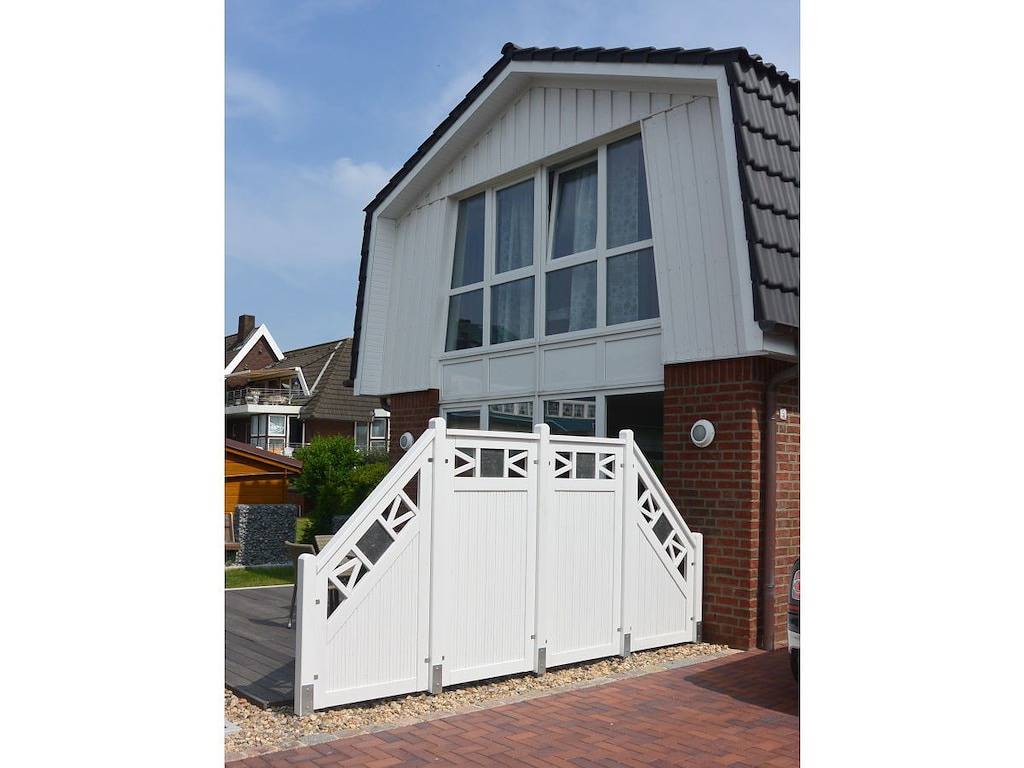 Ferienhaus in Cuxhaven mit Schwimmbecken in Fkk Strand Duhnen, Cuxhaven