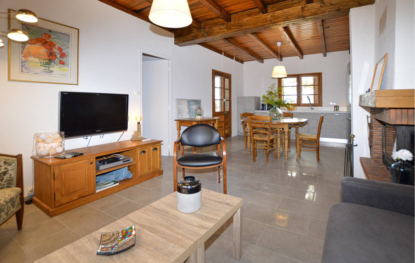 Moderno apartamento con parking, terraza y aire acondicionado en Popolasca (300m del centro de la ciudad) in Popolasca, Parc naturel régional de Corse