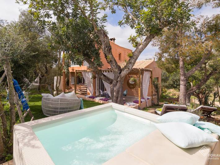 Apartamento para 2 personas, con jardín y piscina, Familias con niños en Villafranca de Bonany