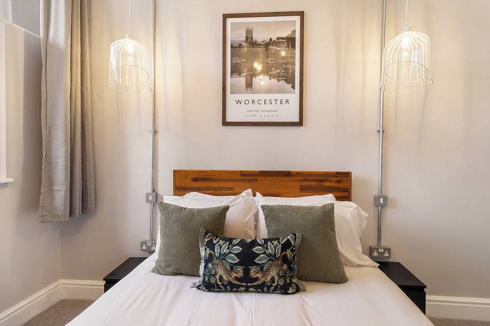 Entire apartment, Whiskawaystays Shaw Mews Apartment 3 in Worcester, Worcestershire