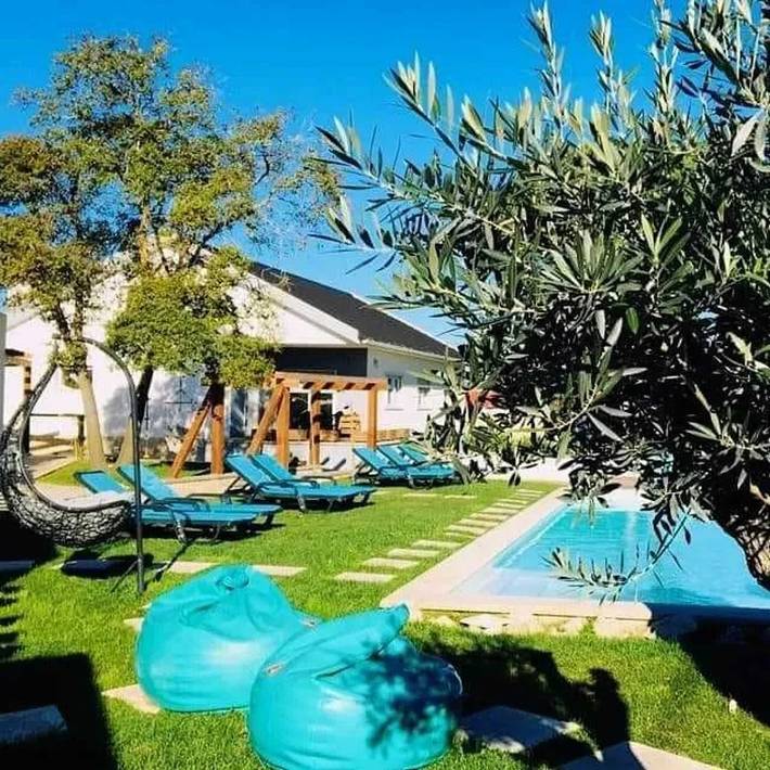 Apartamento para 14 personas, con balcón y piscina en Atalaia