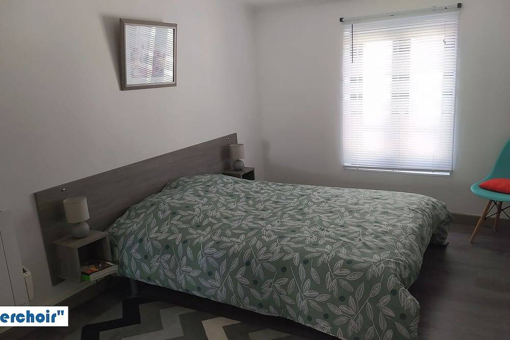 Apartamento entero, Apartamento de 2 habitaciones - 56 m² (clasificado 2 estrellas): renovado a nuevo y amueblado a nuevo + Wifi in Saint-Nazaire-sur-Charente, Region de Rochefort