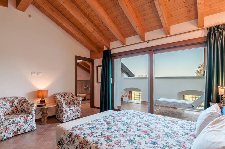 Appartamento intero, Penthouse - Doppelbett und Doppelschlafcouch in Pralboino, Provincia di Brescia