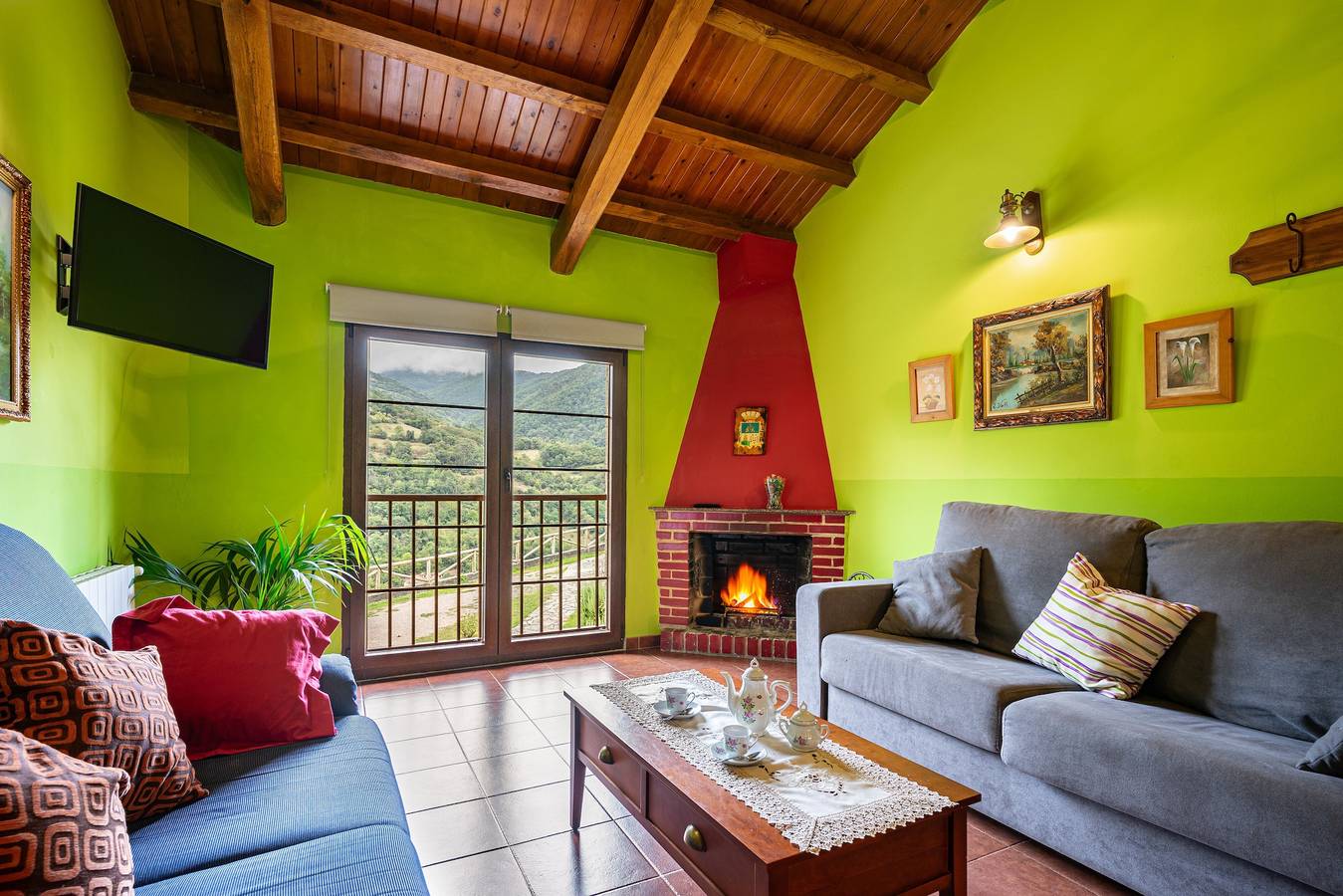Finca 'Socastillo B' mit Bergblick und Privatem Garten in Quirós, Cordillera Cantábrica