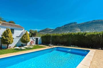 Casa Rural para 14 Personas en Archidona, Andalucía, Foto 2
