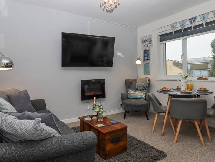 Entire apartment, 3 Dolphin Court in Brixham, Torbay