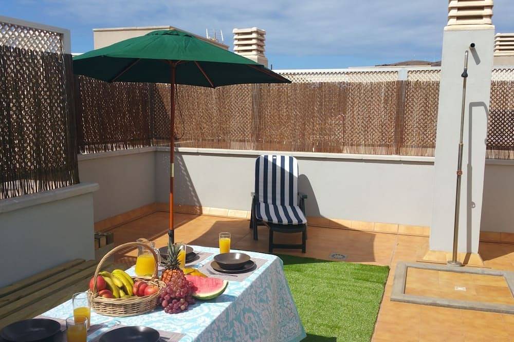 Ganze Wohnung, Attic Beach Entspannt Sardina. Terrasse. Wifi in Sardina del Norte, Gáldar