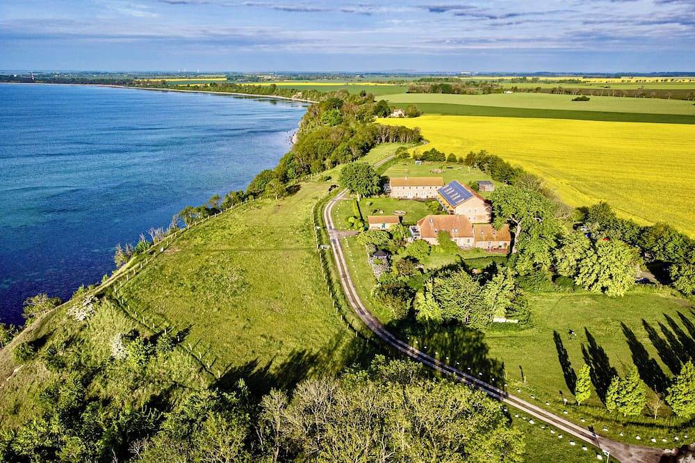 Ganze Wohnung, Hof Kracht – \"Bernstein\" Wohnung für 6(-8) Personen mit Terrasse & Ostseeblick in Putgarten, Rügen