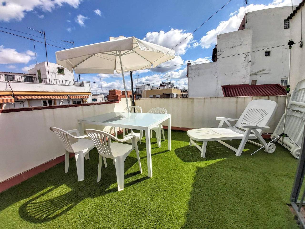 Appartamento intero, Appartamento vacanze per 4 persone con terrazza in Casco Antiguo, Siviglia