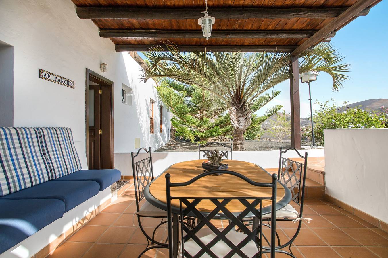 Apartamento entero, Apartamento Rural "Pancho" con Patio, Vistas al Volcán y Wi-Fi in La Vegueta, Tinajo