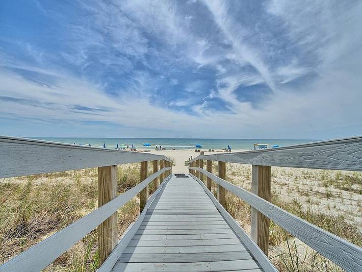 Vacation rental for 6 people, with hot tub and balcony as well as sauna and pool in Panama City Beach