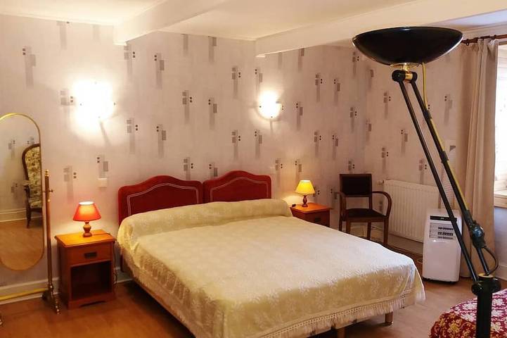 Location de vacances pour 6 personnes, animaux acceptés à Hierges - 3