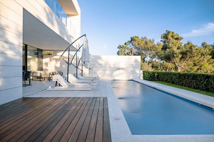 Villa für 8 Personen, mit Garten und Whirlpool sowie Pool und Terrasse in Starigrad Paklenica - 4