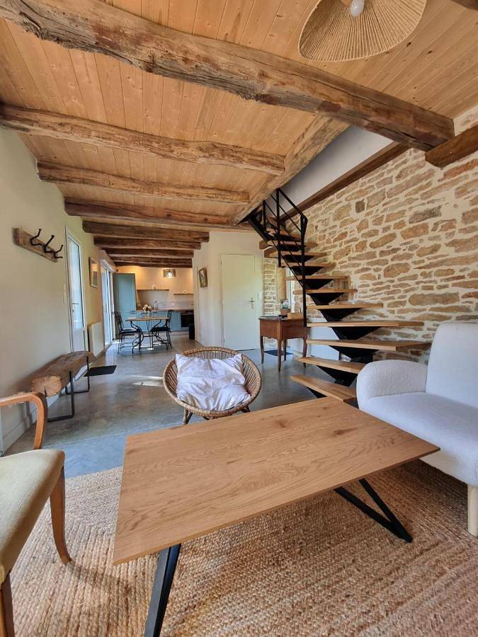 Location de vacances pour 6 personnes, avec vue ainsi que jardin et terrasse, animaux acceptés à Étrigny - 4