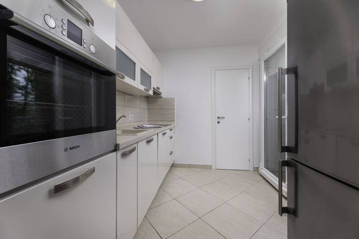 Ganze Wohnung, Ferienwohnung Seafront Maris - 4 in Soline, Krk