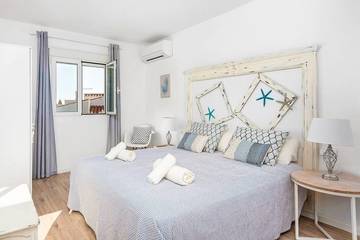 Villa for 8 People in Punta Grossa, Es Mercadal, Photo 1