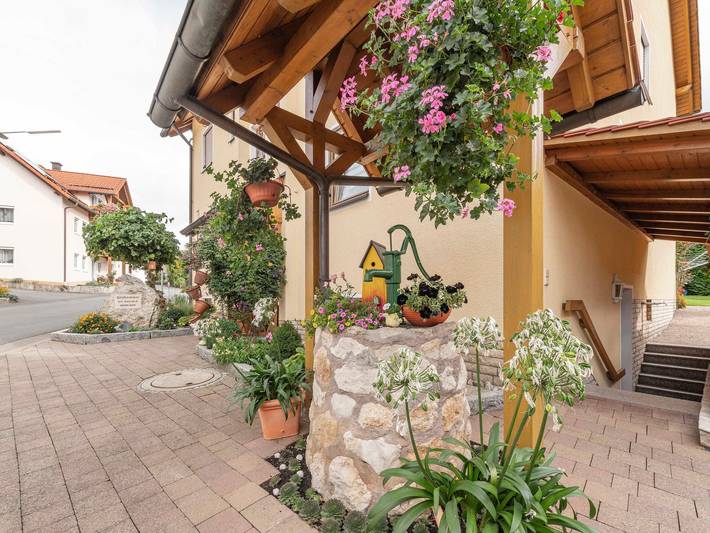 Ferienwohnung für 5 Personen, mit Balkon und Garten sowie Sauna in Heiligenstadt - 2