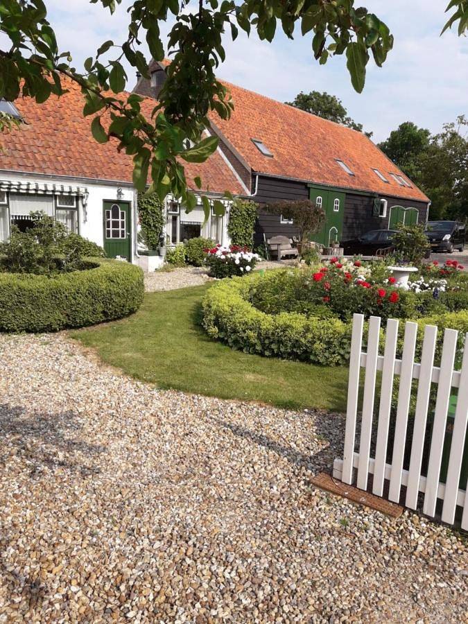 Maison d’hôte pour 4 personnes, avec Terrasse ainsi que Jardin et Vue dans Veere
