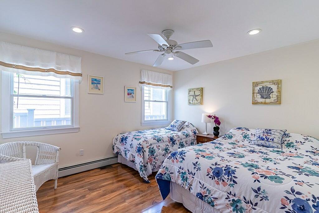 Ganze Wohnung, Lovely 3 Bedroom Lavallette Beachfront Rental in Toms River, Ocean County