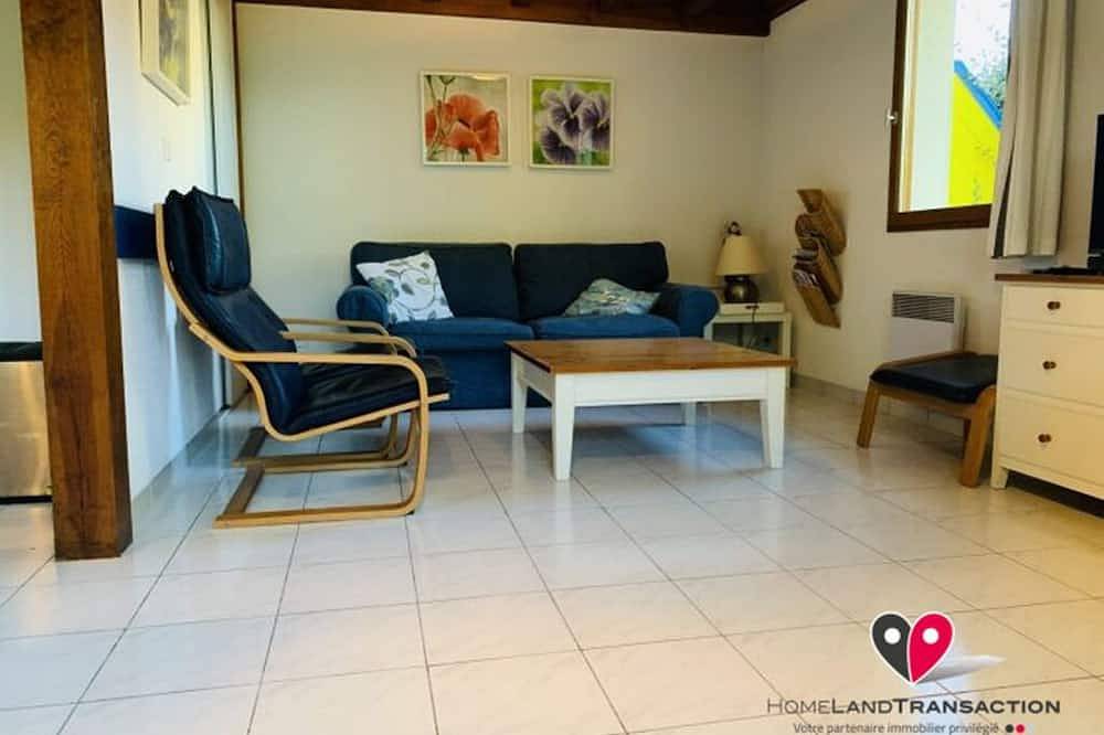 En residencia con piscina, tenis, juegos infantiles a 8 minutos de la playa contis in Saint-Julien-en-Born, Côte d’Argent