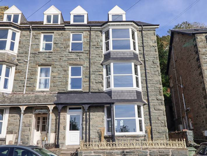 Cottage for 14 people, with pets in Barmouth