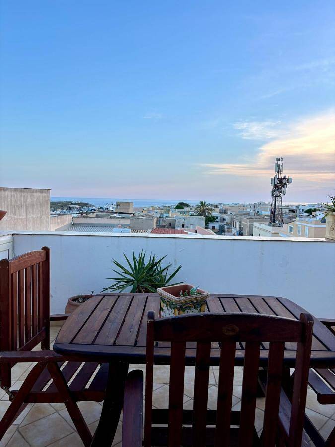 Ferienwohnung für 4 Personen, mit Terrasse und Ausblick - 1