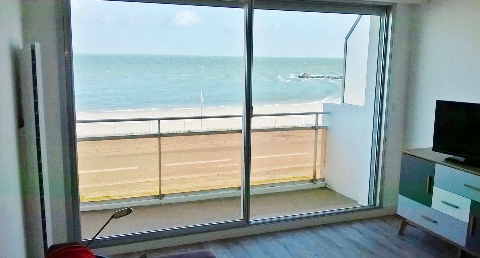 Appartement entier, Appartement 2 pièces 50 m² 1er étage face à la mer in Quiberon, Côte des Mégalithes