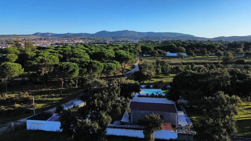 Chalet para 8 personas, con piscina además de terraza y vistas, Se admiten mascotas en Setubal - 3