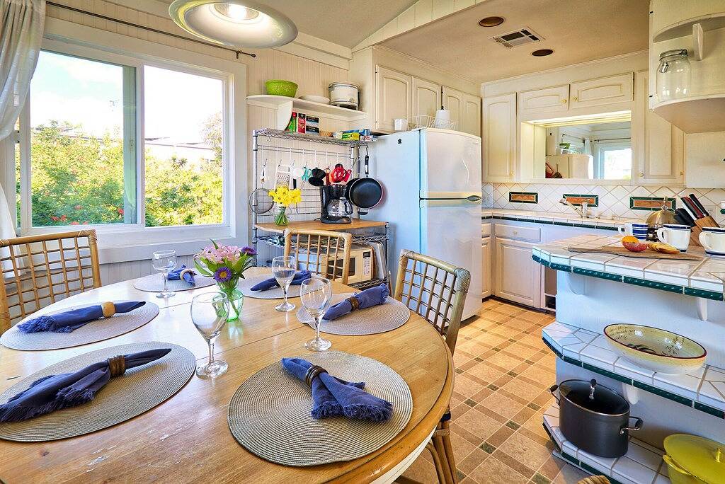 Perfektes Strandhaus! Meerblick, Schritte zum Strand - toller Garten! in Ventura Beach, Ventura