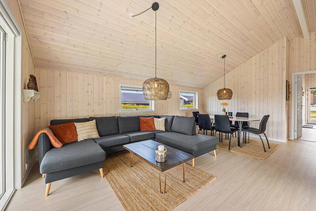 Einladendes Ferienhaus für 6 Personen nahe am Ortskern in Bork Havn, Ringkøbing Fjord