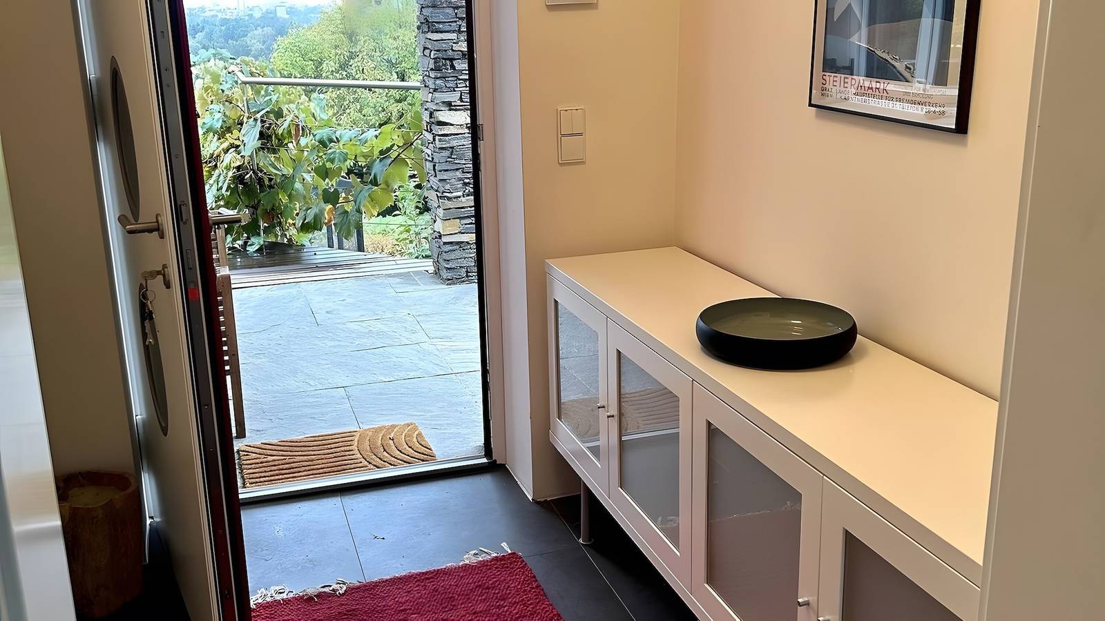 Ferienhaus 'Traumhaus mit herrlichem Graz-Blick' mit privater Terrasse, Garten & Wlan in Graz, Steirerland