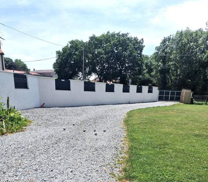 Location de vacances pour 14 personnes, avec jacuzzi et jardin à Nueil-les-Aubiers - 3