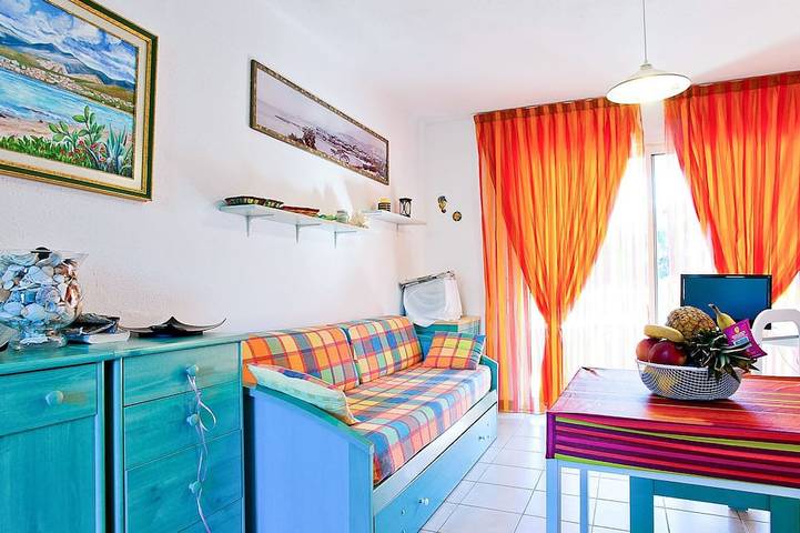 Gîte pour 4 personnes, avec piscine et balcon, animaux acceptés dans Plage de la Roya - 4