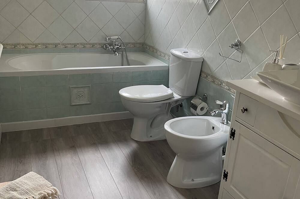 Entire apartment, Taormina relaxation in cozy house a few steps from the beach self check-in in Santa Teresa di Riva, Messina Province