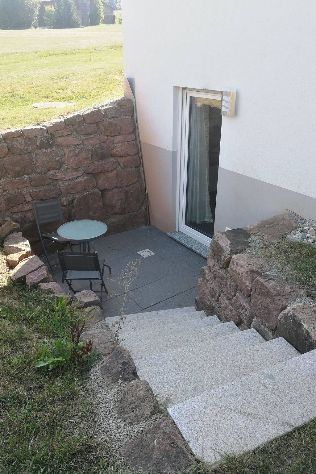 Ganze Wohnung, Wohnung mit Terrasse, Grill und Garten in Calw, Nordschwarzwald