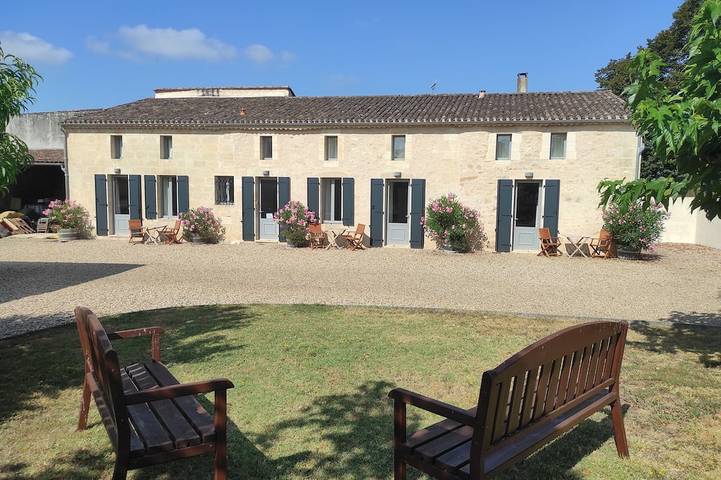 Gîte pour 2 personnes, avec jardin et terrasse à Puisseguin - 3