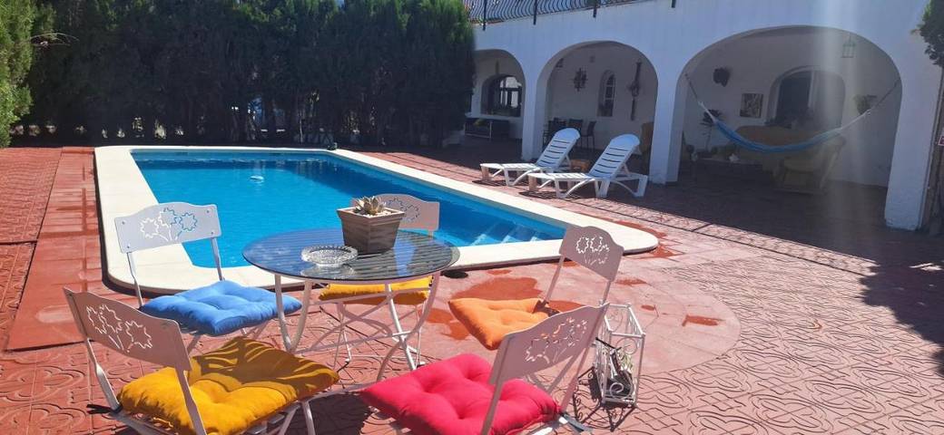 Chalet para 4 personas, con piscina además de vistas y jardín en Provincia de Alicante - 4