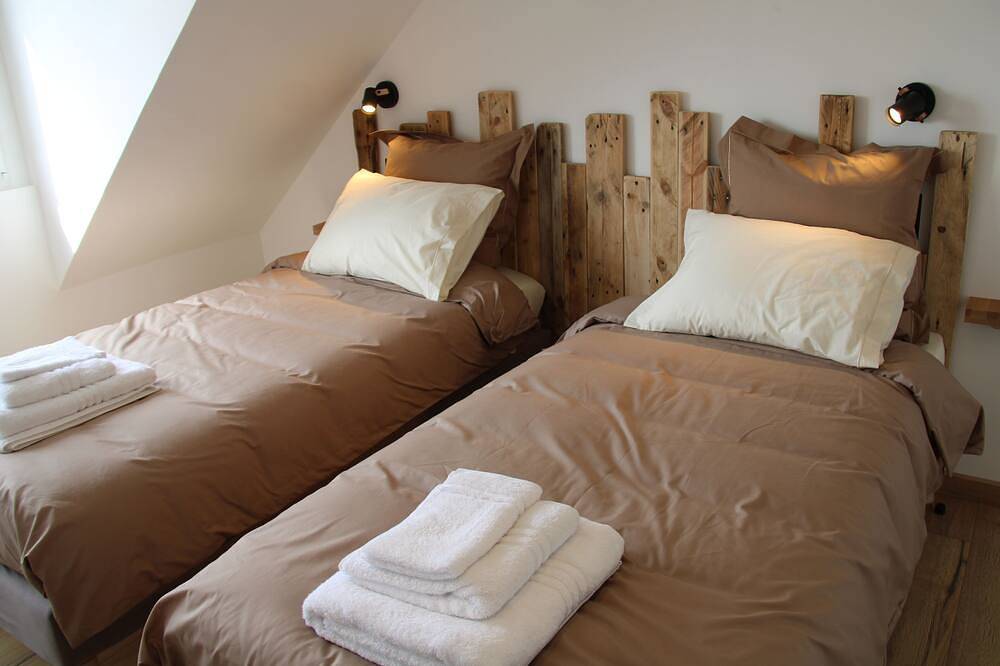 Entire apartment, Apartment Village Center 130m2, 3 bedrooms, 6 people in Condette, Boulogne-sur-Mer region