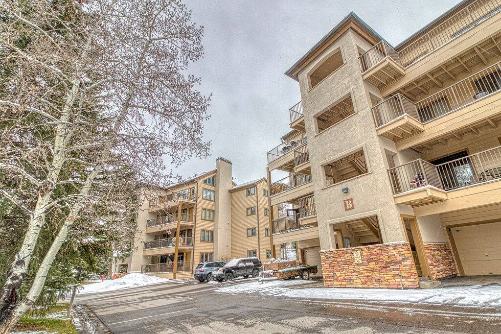 Ganze Wohnung, Chic Mountain View Condo w / Luxus endet - in der Nähe von Skifahren, auf Buslinie! in Eagle-Vail, Beaver Creek