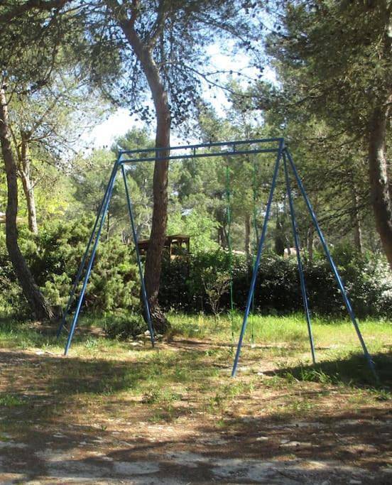 Appartement entier, Appartement T3 dans propriété de 5000m2 avec piscine in Venelles, Région d'Aix-en-Provence