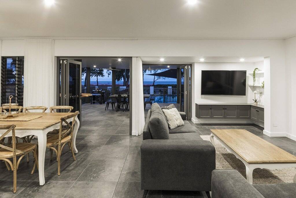 Holiday Home for 8 People in Clifton Beach (Cairns), Cairns