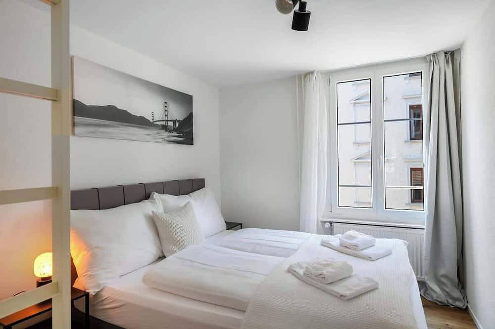 Entire apartment, Book2stay: modern Apartment at Top Place (Olma Messen) in St. Gallen, Lake Constance (Switzerland)