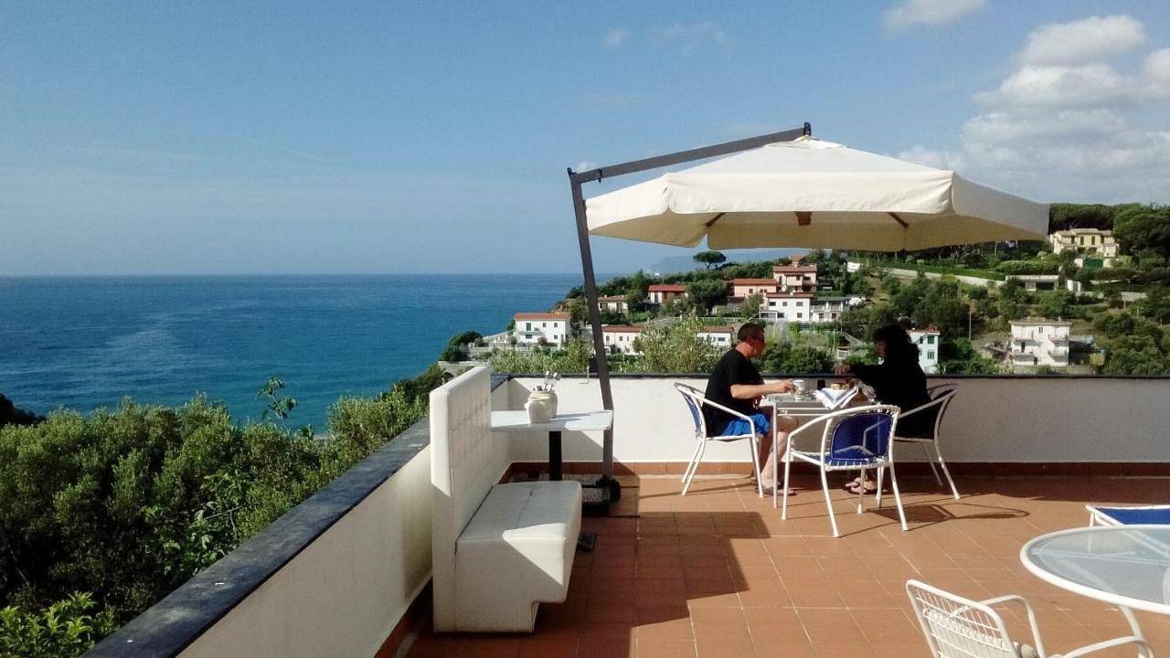 Il Capriolo in Celle Ligure, Riviera di Ponente